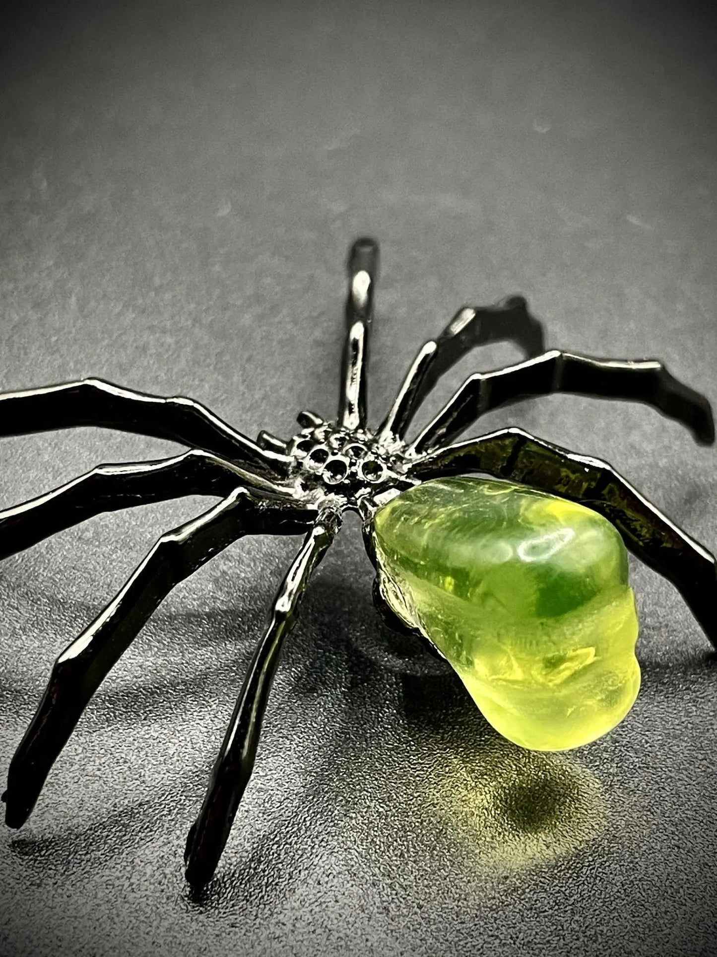 Spider Figurine in Uranium Glass | Yellow Vaseline Glass Arachnid Statue | Eight-Legged Wildlife Bug Animal | Glowing Under UV Light