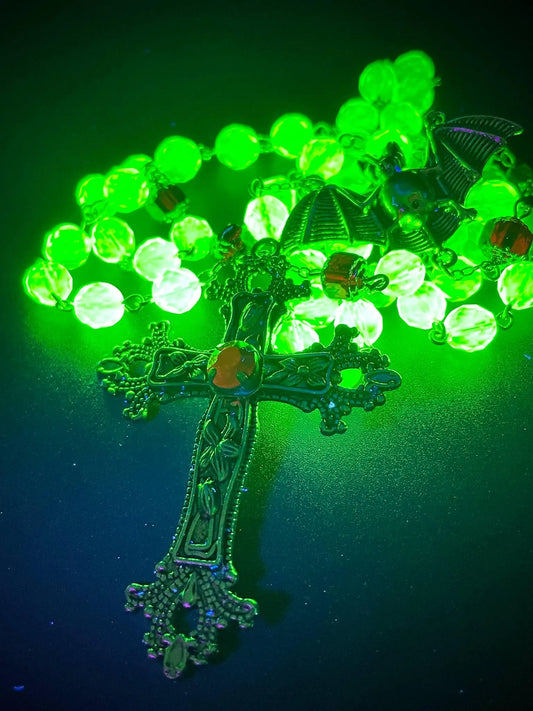 UV Reactive Vampire Rosary Made from Yellow Uranium Glass – Gothic Crimson Blood Halloween Cross Necklace
