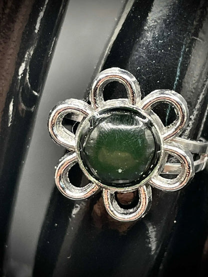 Adjustable Uranium Glass Flower Ring | Yellow Vaseline Daisy Design Glows Green Under UV Light | Dark Silver Bloom-Inspired Handmade Jewelry